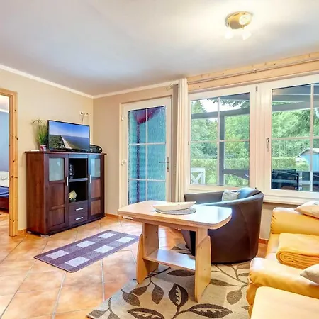 Ferienhaus Bergstrasse 5 كورسفانت