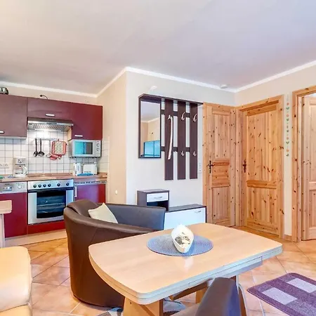 Ferienhaus Bergstrasse 5 بيت للعطل كورسفانت